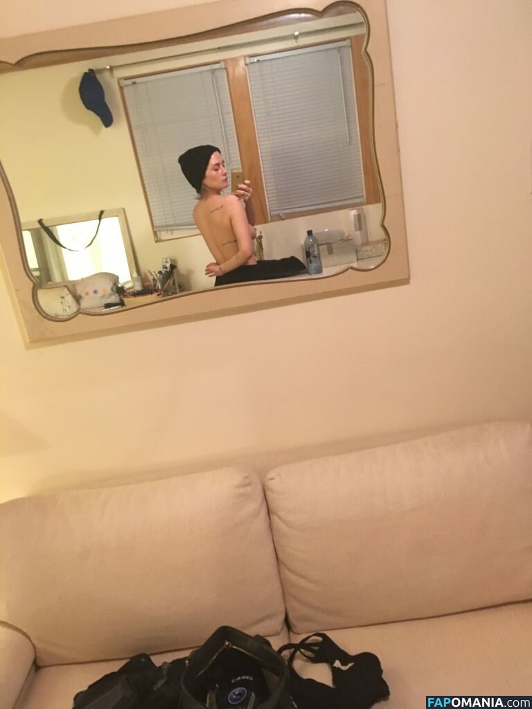 Addison Timlin ヌード 流出写真 #52