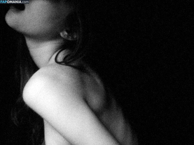 Ali Michaels ヌード 流出写真 #31