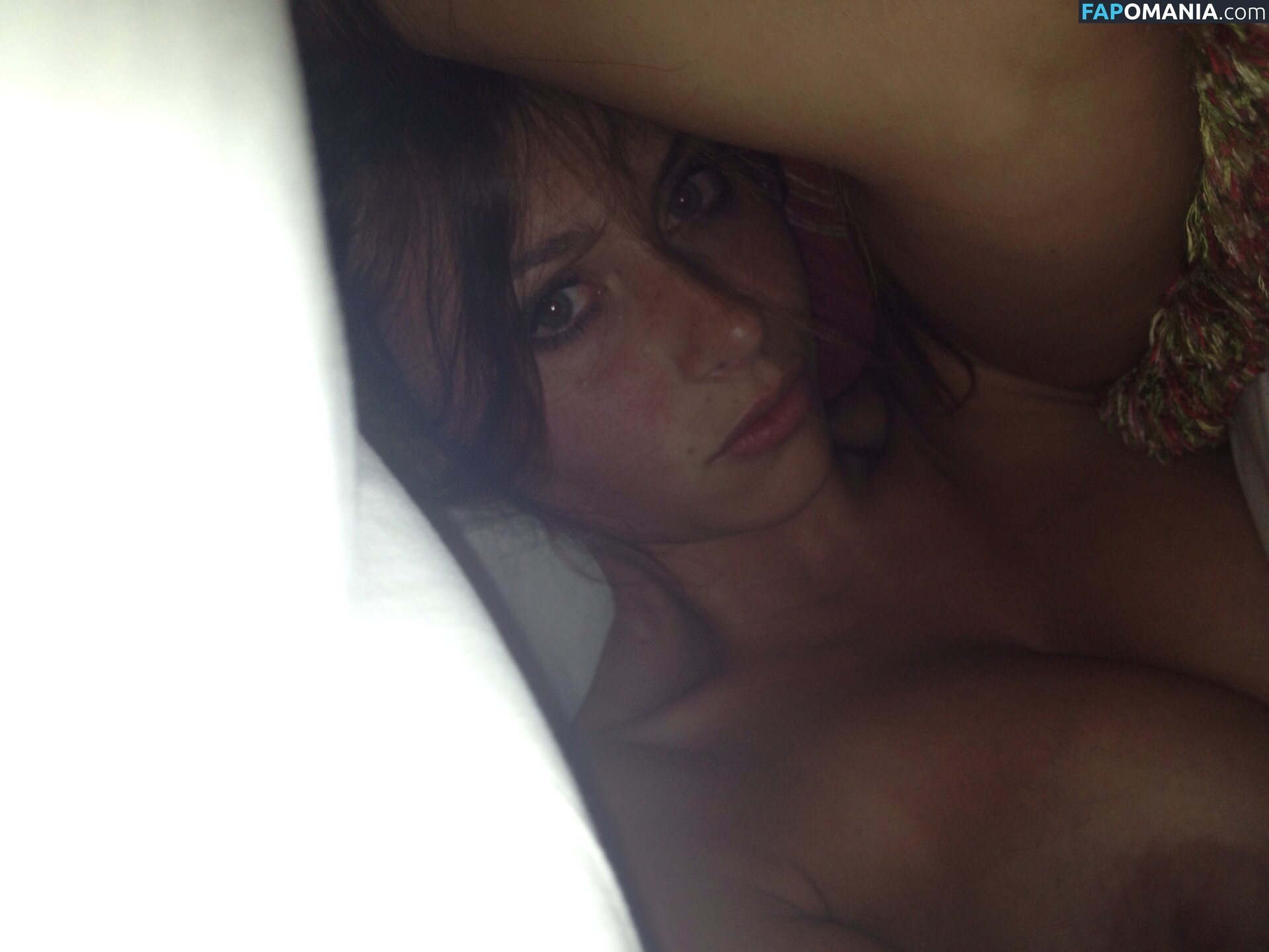 Aly Michalka ヌード 流出写真 #25