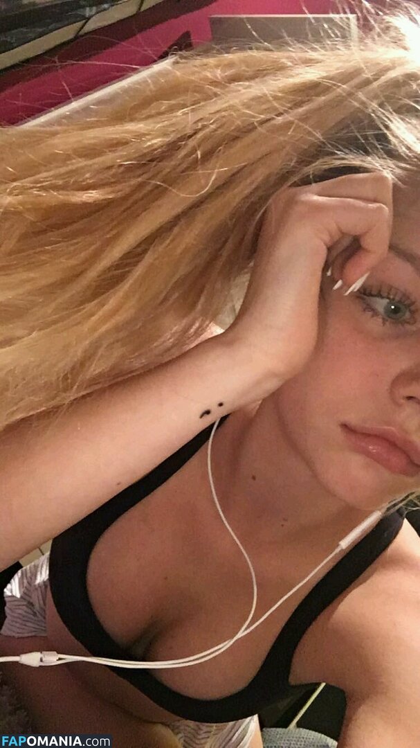 Annika Boron ヌード 流出写真 #40