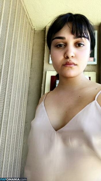 Ariela Barer ヌード 流出写真 #4