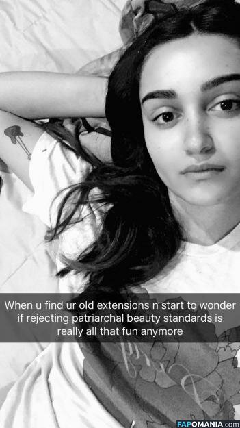 Ariela Barer ヌード 流出写真 #10