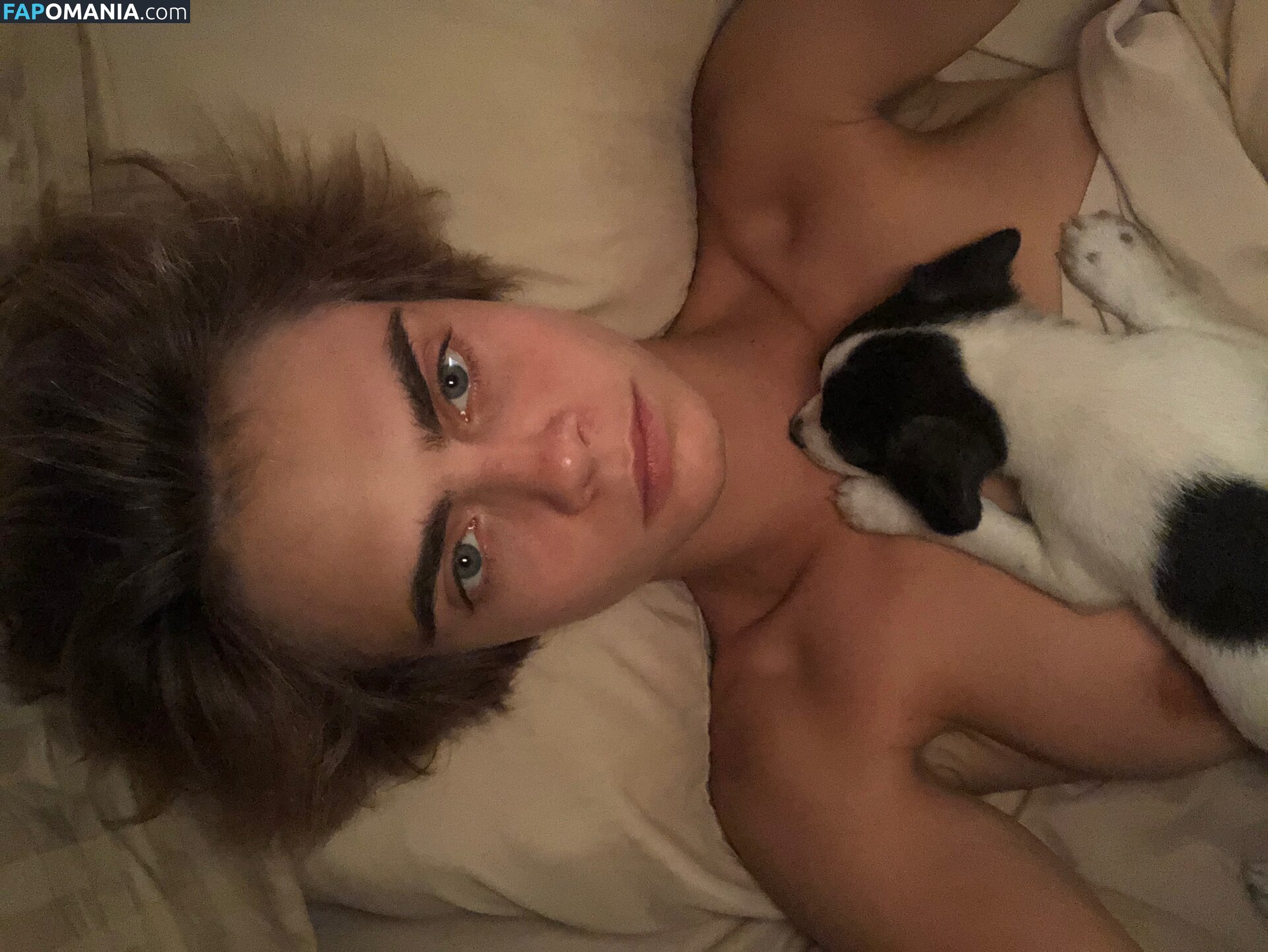 Ashley Benson And Cara Delevingne ヌード 流出写真 #36