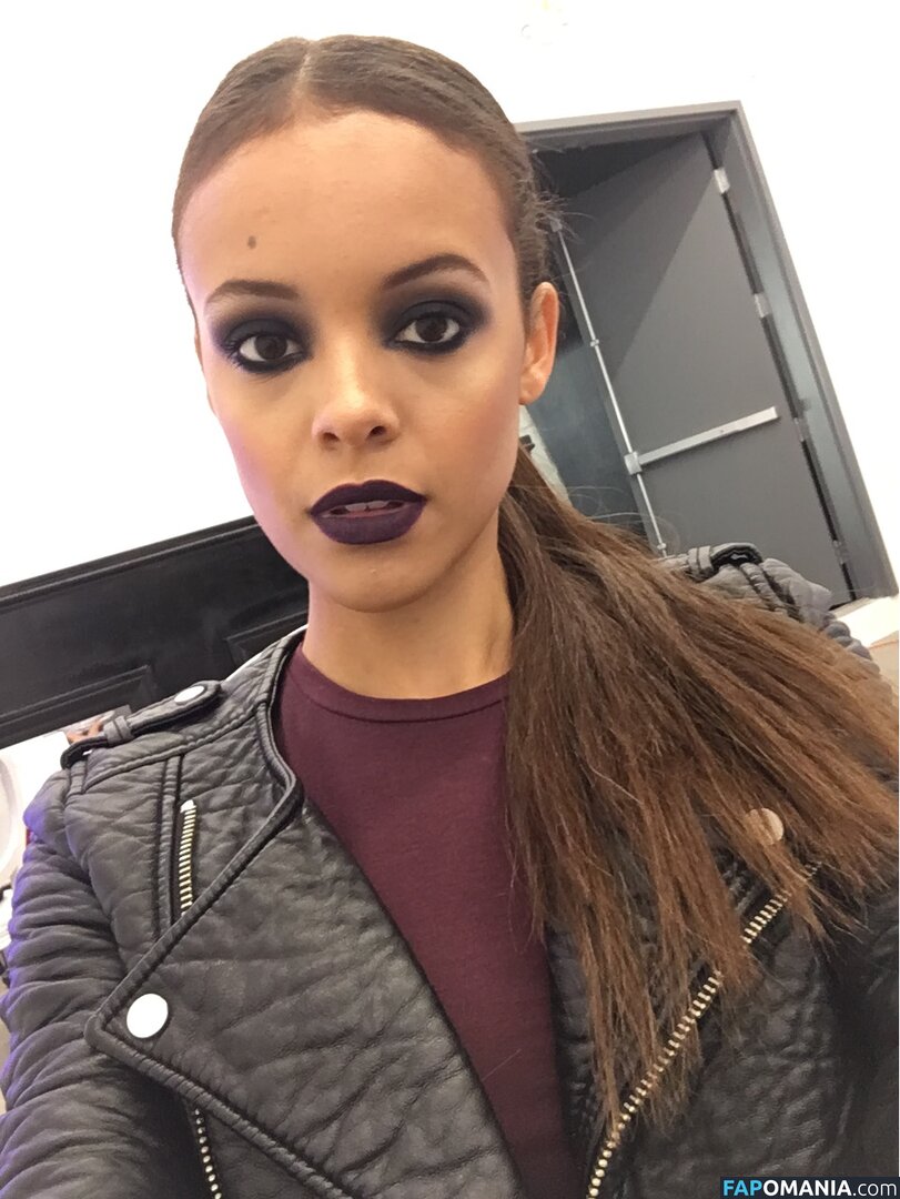 Aubrey Cleland ヌード 流出写真 #31