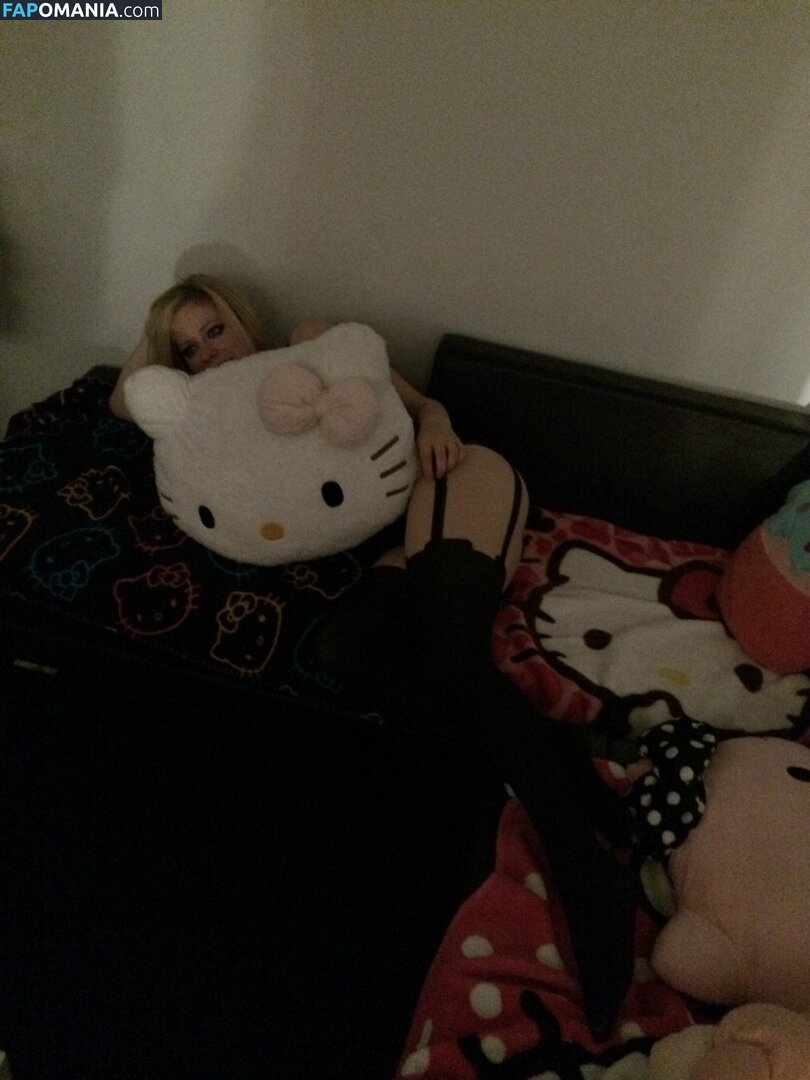 Avril Lavigne ヌード 流出写真 #14