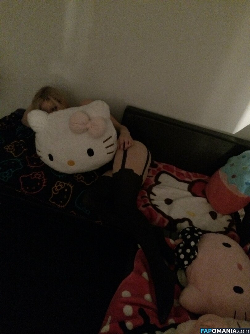 Avril Lavigne ヌード 流出写真 #15