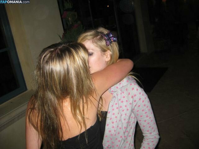 Avril Lavigne ヌード 流出写真 #29