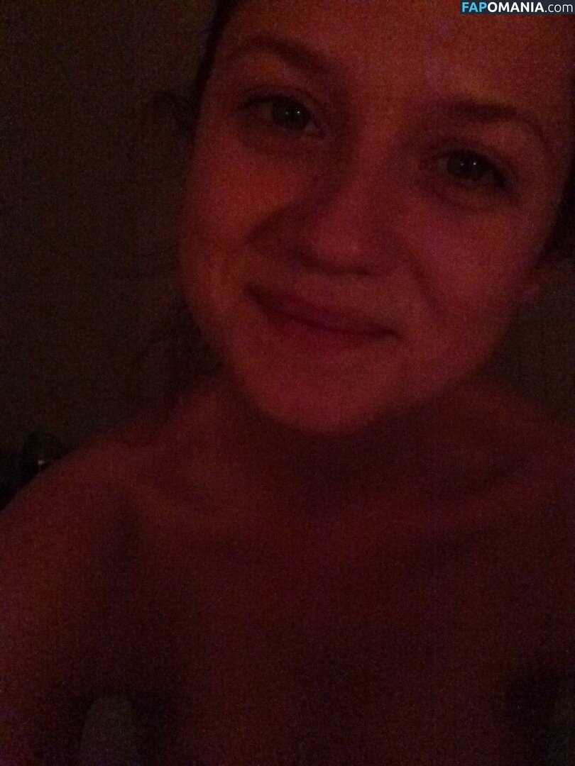 Bonnie Wright ヌード 流出写真 #32