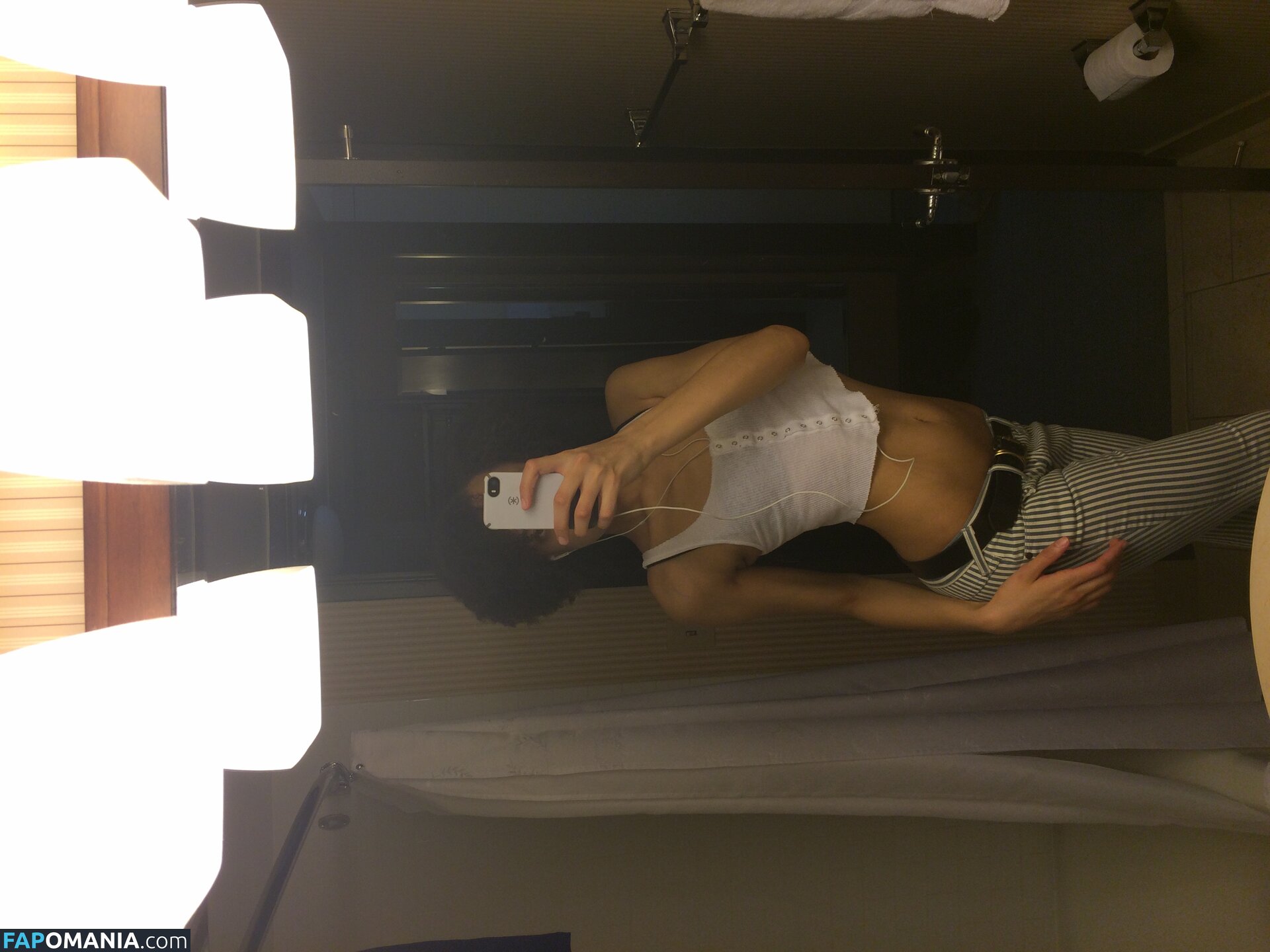 Britne Oldford ヌード 流出写真 #15