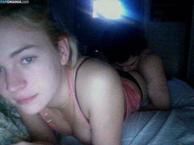 Britt Robertson ヌード 流出写真 #9