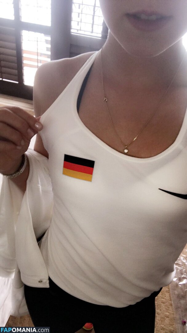 Carina Witthoeft ヌード 流出写真 #22