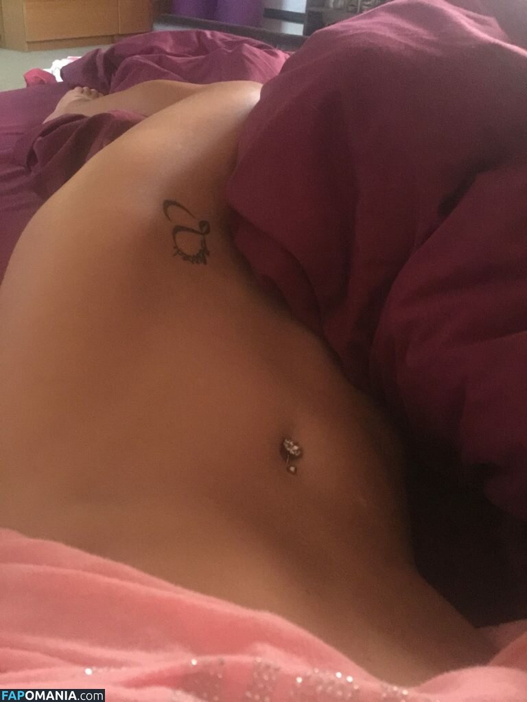 Carly Booth ヌード 流出写真 #4