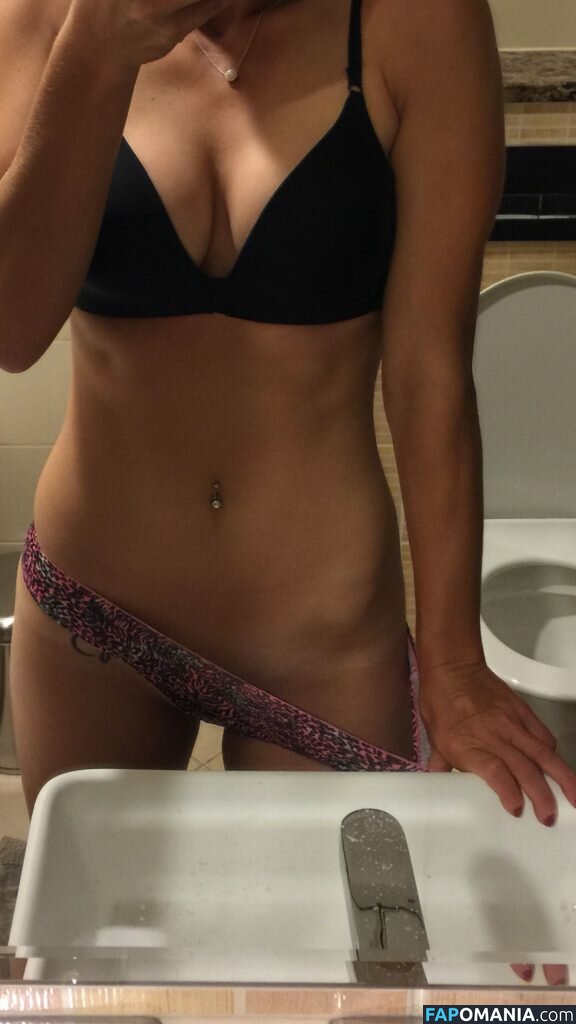 Carly Booth ヌード 流出写真 #12