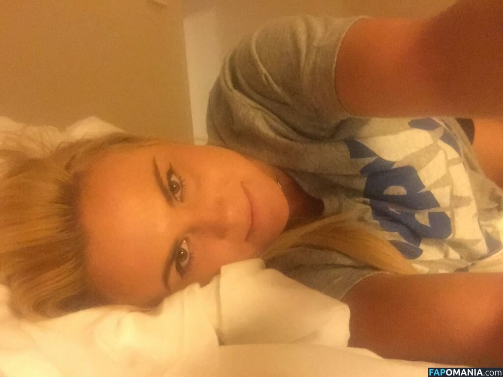 Carly Booth ヌード 流出写真 #50