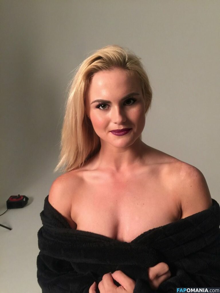 Carly Booth ヌード 流出写真 #95