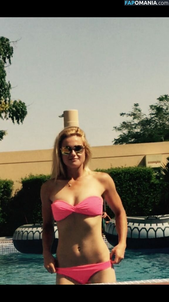 Carly Booth ヌード 流出写真 #103