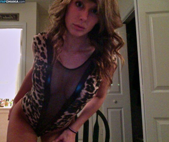 Carly Simmons ヌード 流出写真 #64