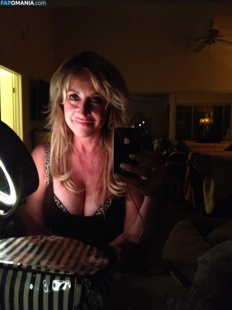 Carrie Michalka ヌード 流出写真 #22