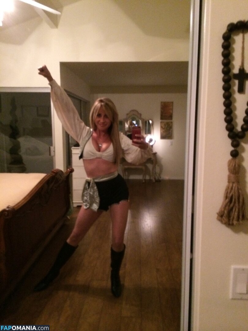 Carrie Michalka ヌード 流出写真 #93