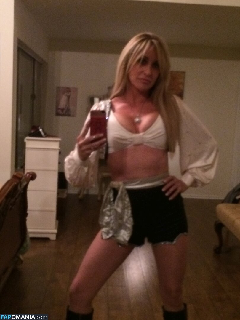 Carrie Michalka ヌード 流出写真 #95