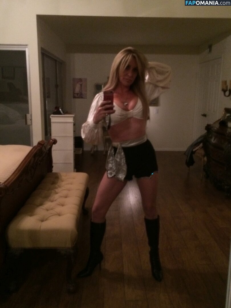 Carrie Michalka ヌード 流出写真 #104