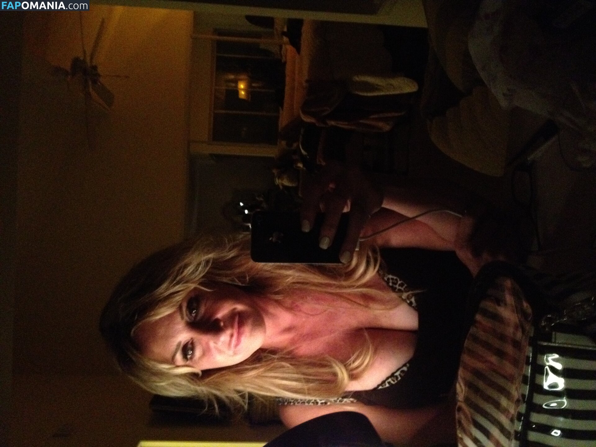 Carrie Michalka ヌード 流出写真 #151
