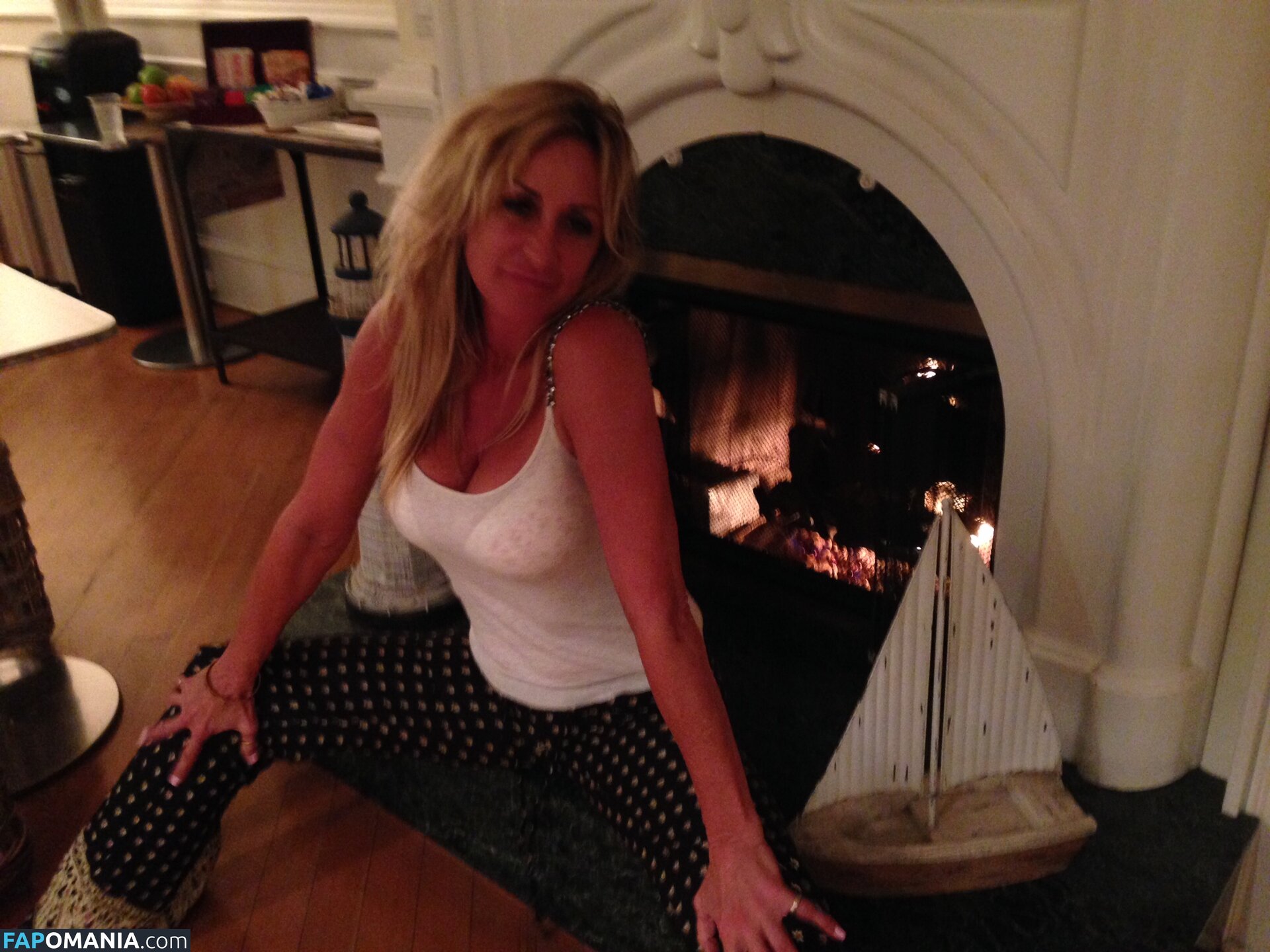 Carrie Michalka ヌード 流出写真 #156