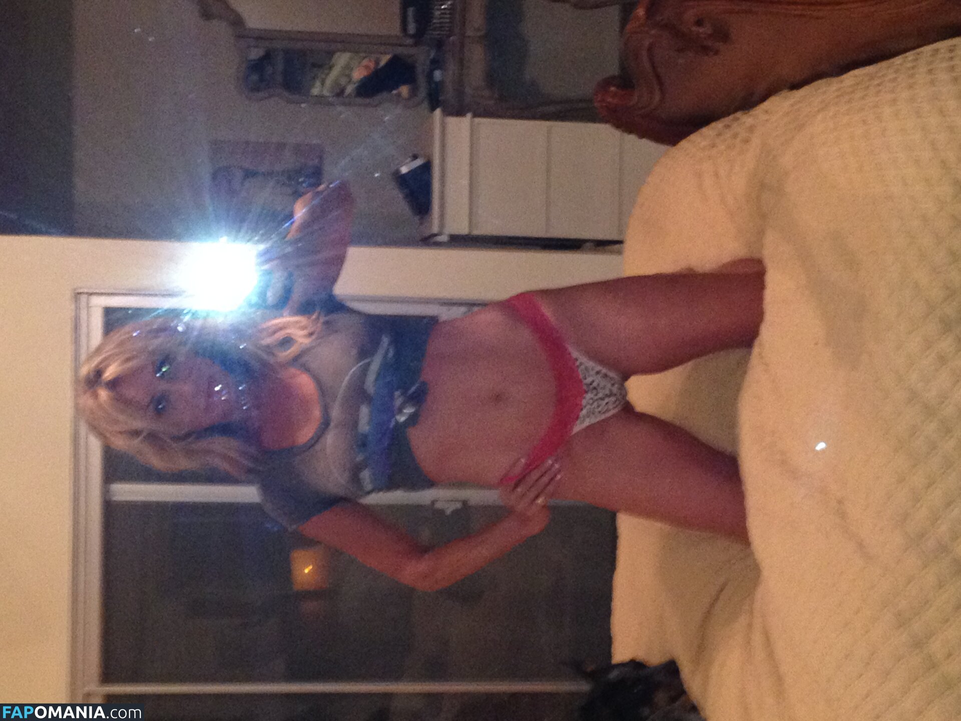 Carrie Michalka ヌード 流出写真 #166