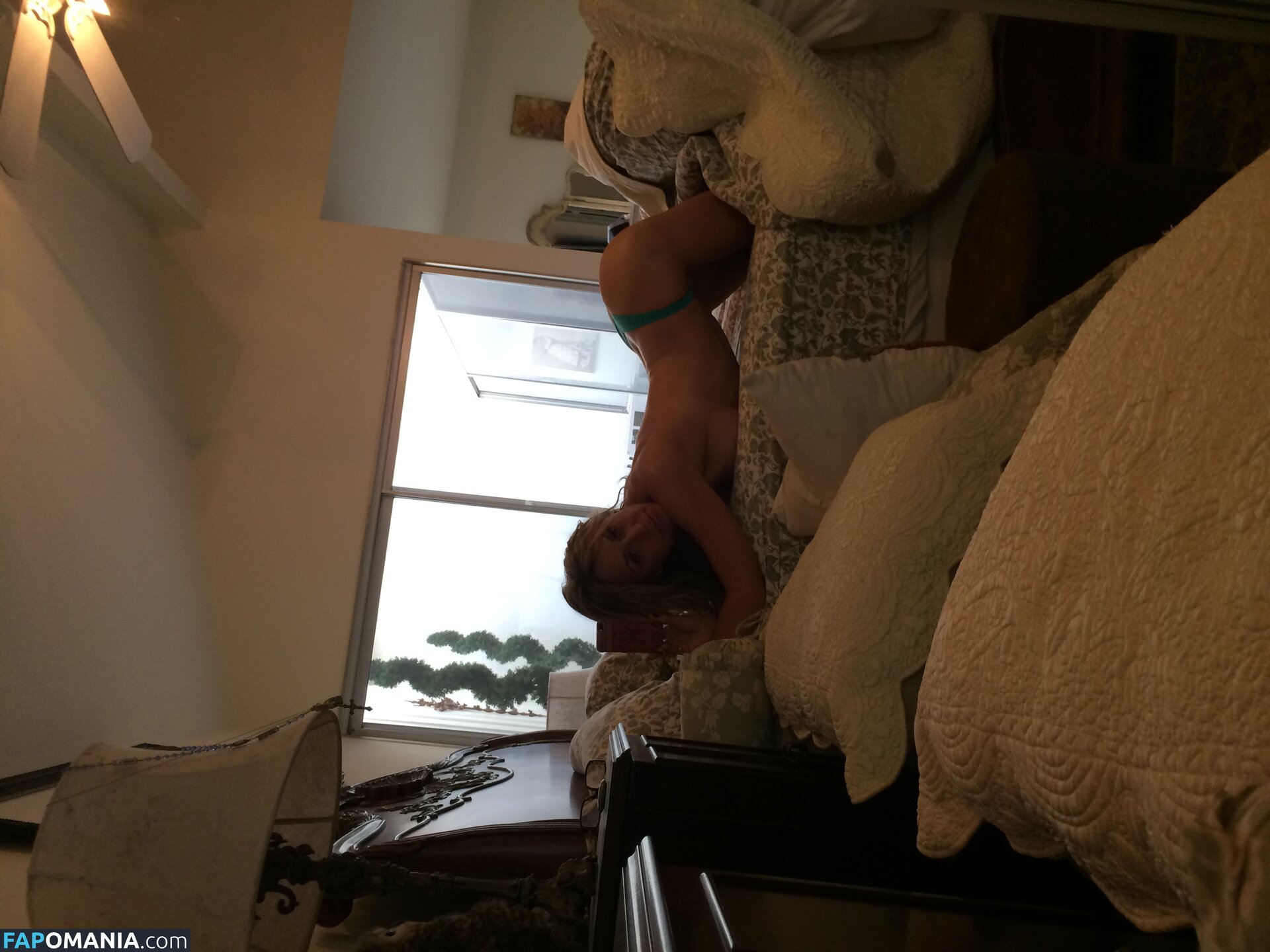 Carrie Michalka ヌード 流出写真 #225