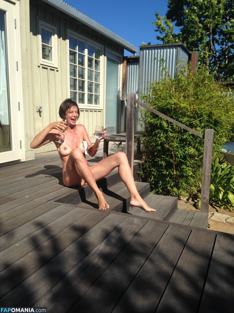 Catherine Bell ヌード 流出写真 #9