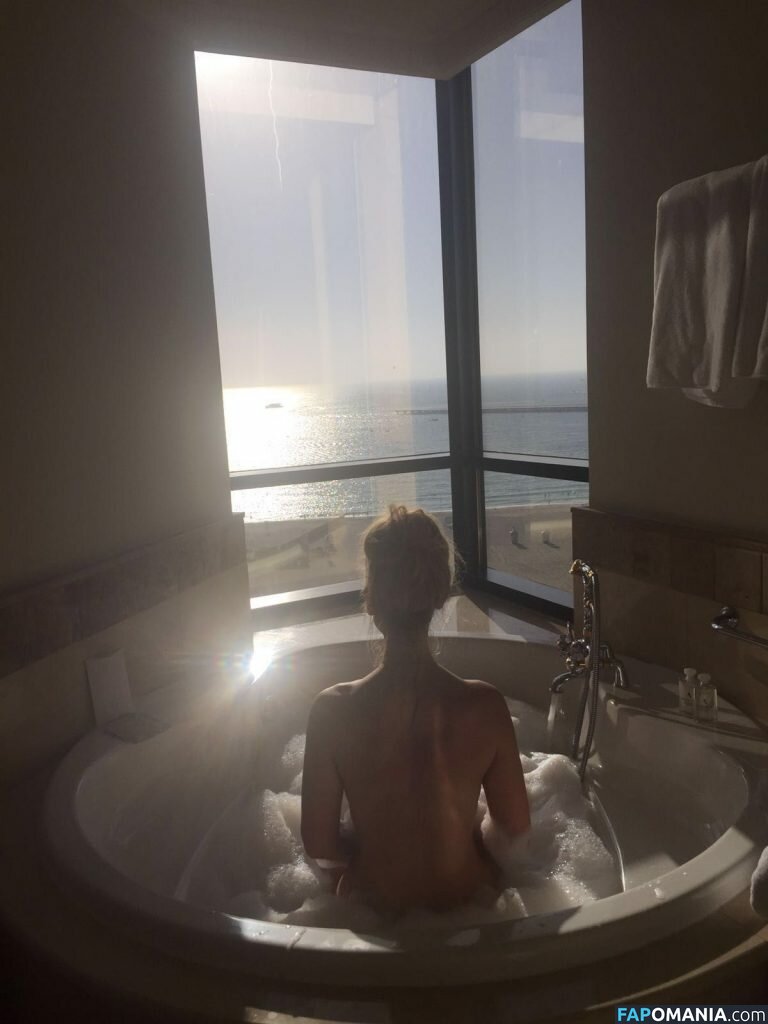 Catherine Tyldesley ヌード 流出写真 #55