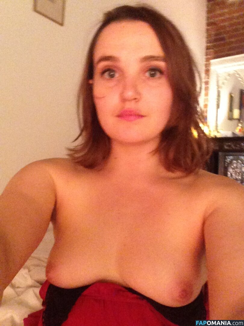 Chloe Fineman ヌード 流出写真 #31