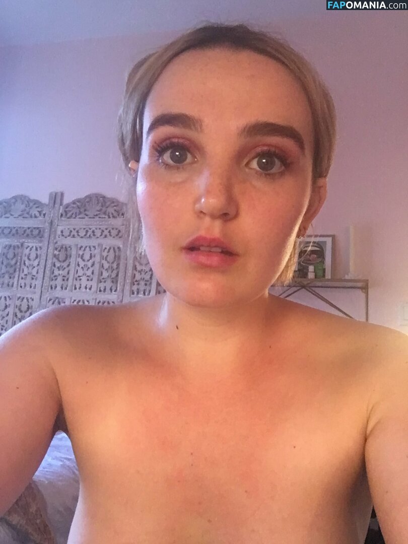 Chloe Fineman ヌード 流出写真 #41
