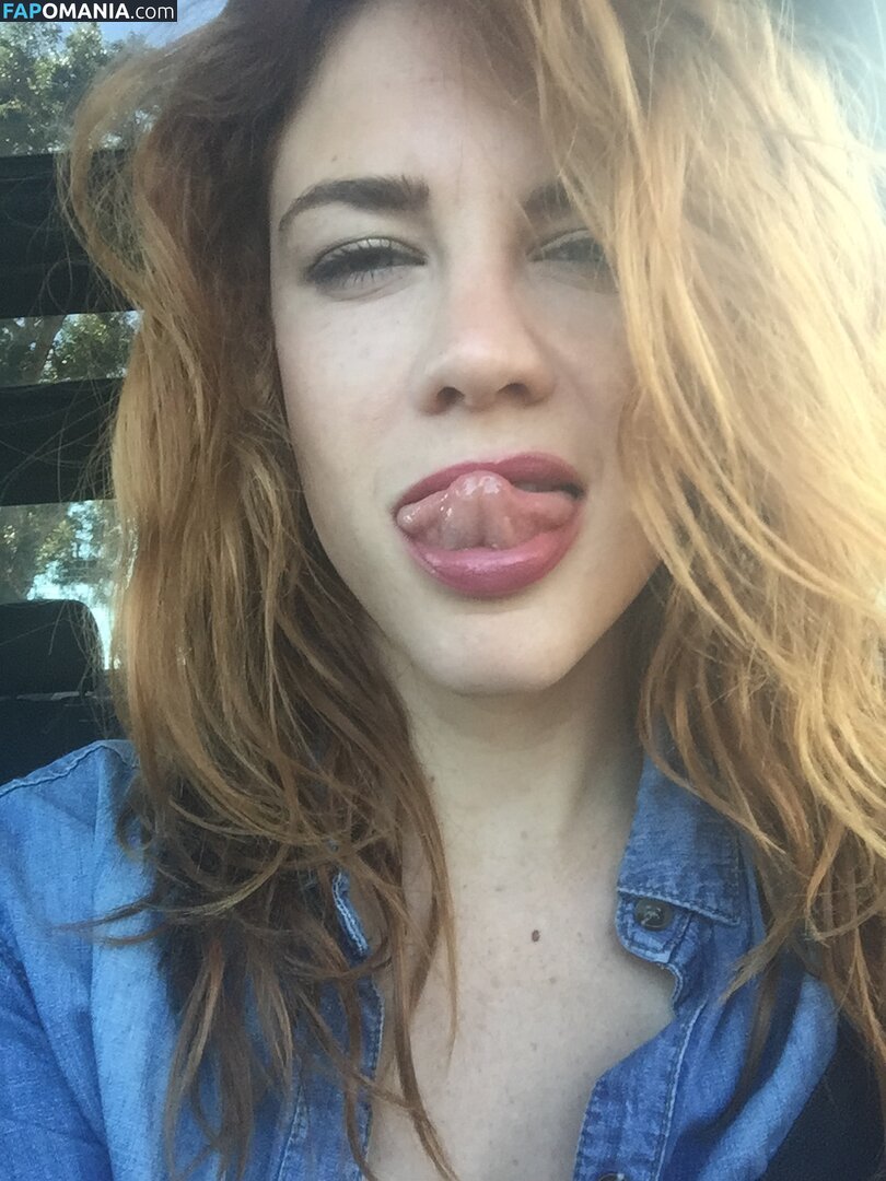 Courtney Hope ヌード 流出写真 #4