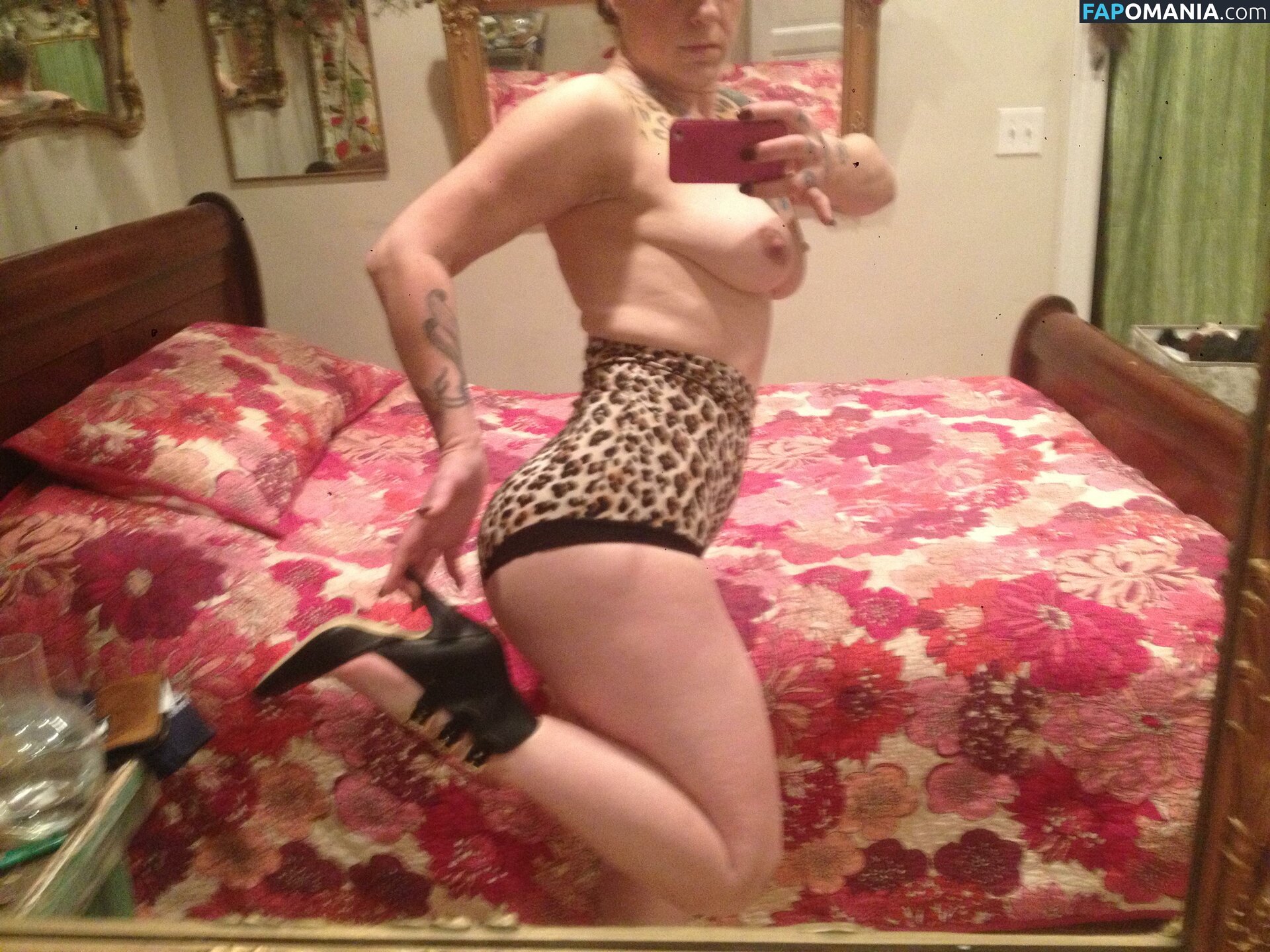 Danielle Colby ヌード 流出写真 #6