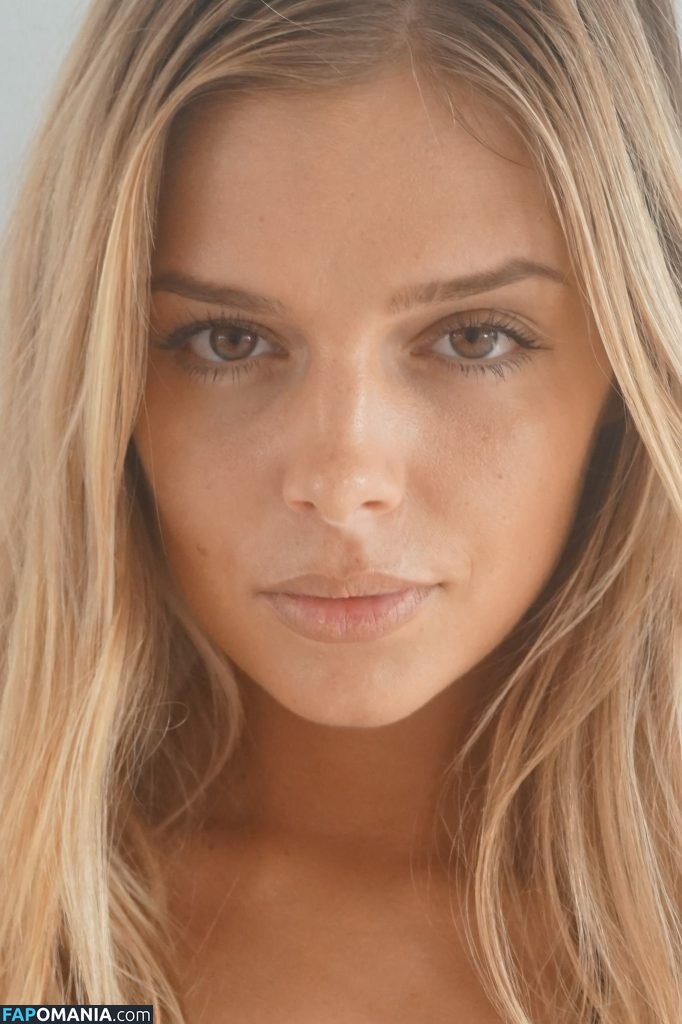 Danielle Knudson ヌード 流出写真 #254