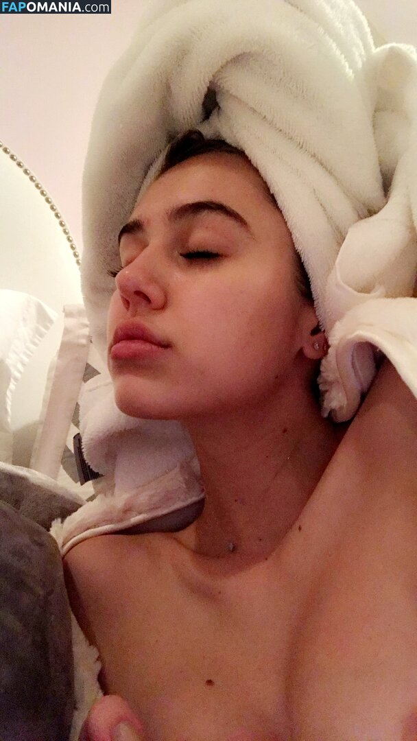 Delilah Belle Hamlin ヌード 流出写真 #49