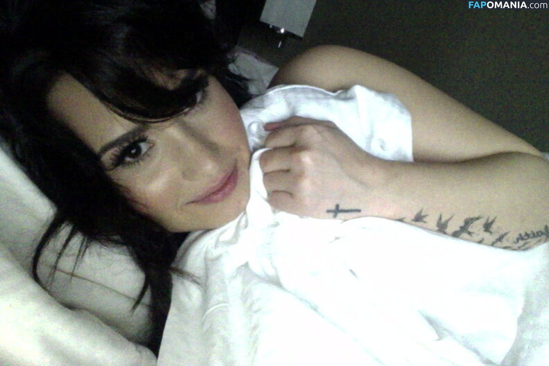 Demi Lovato ヌード 流出写真 #2