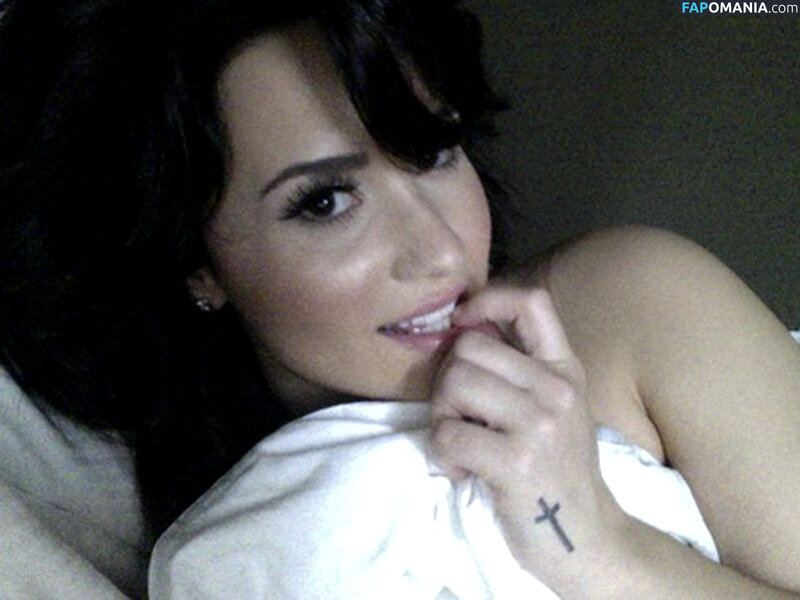 Demi Lovato ヌード 流出写真 #4