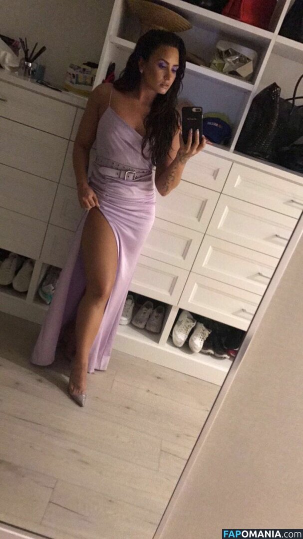Demi Lovato ヌード 流出写真 #35