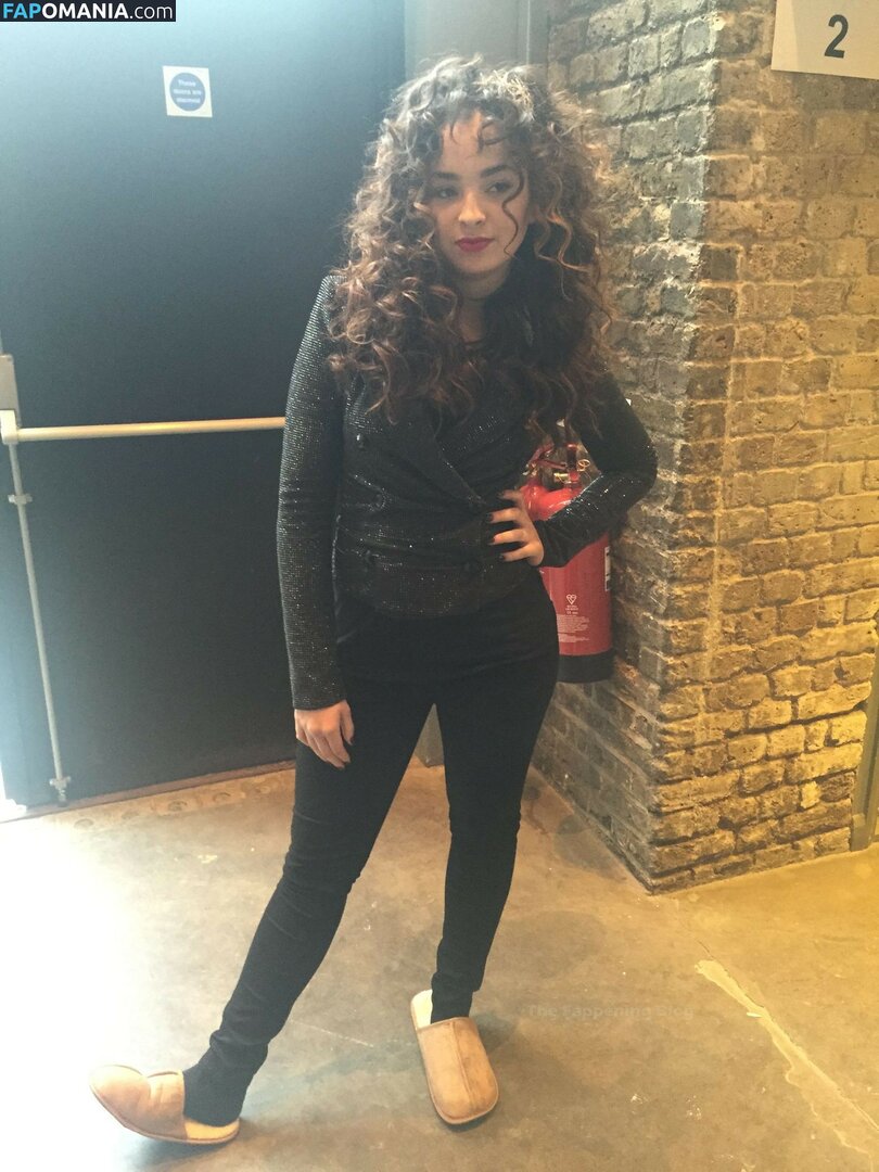 Ella Eyre ヌード 流出写真 #16