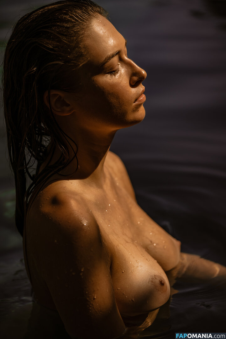 Elsie Hewitt ヌード 流出写真 #881