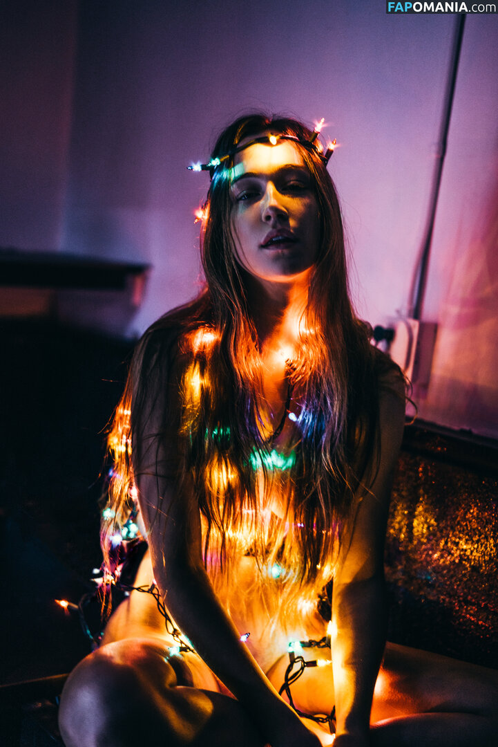 Elsie Hewitt ヌード 流出写真 #915