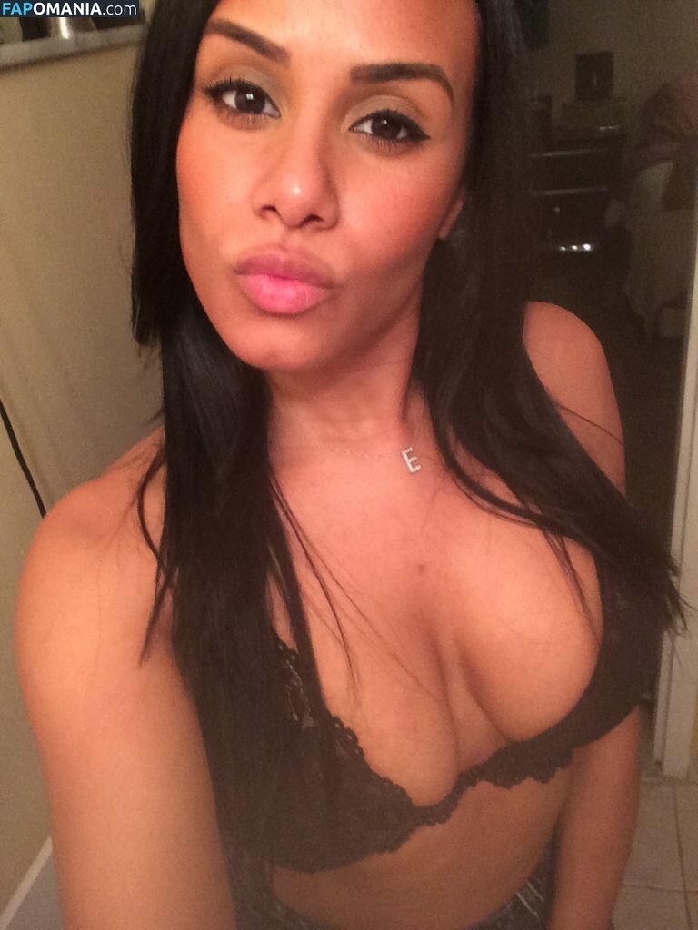 Emmaly Lugo ヌード 流出写真 #7