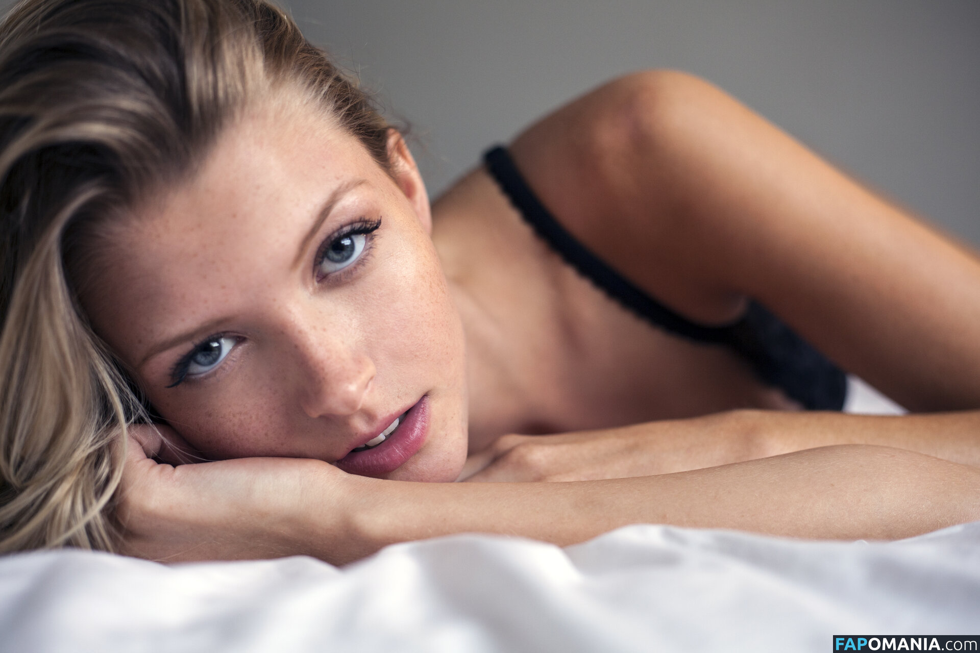 Erin Cummins ヌード 流出写真 #68