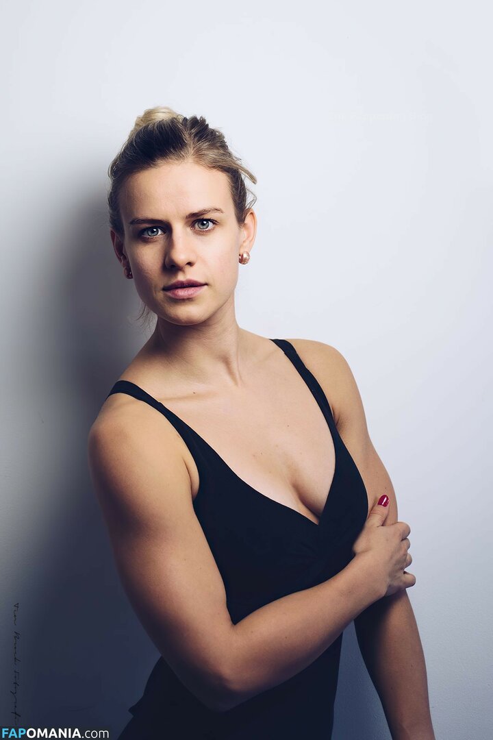 Femke Aaldering ヌード 流出写真 #9
