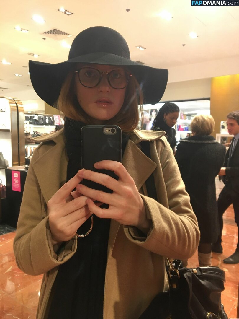 Fleur Geffrier ヌード 流出写真 #34