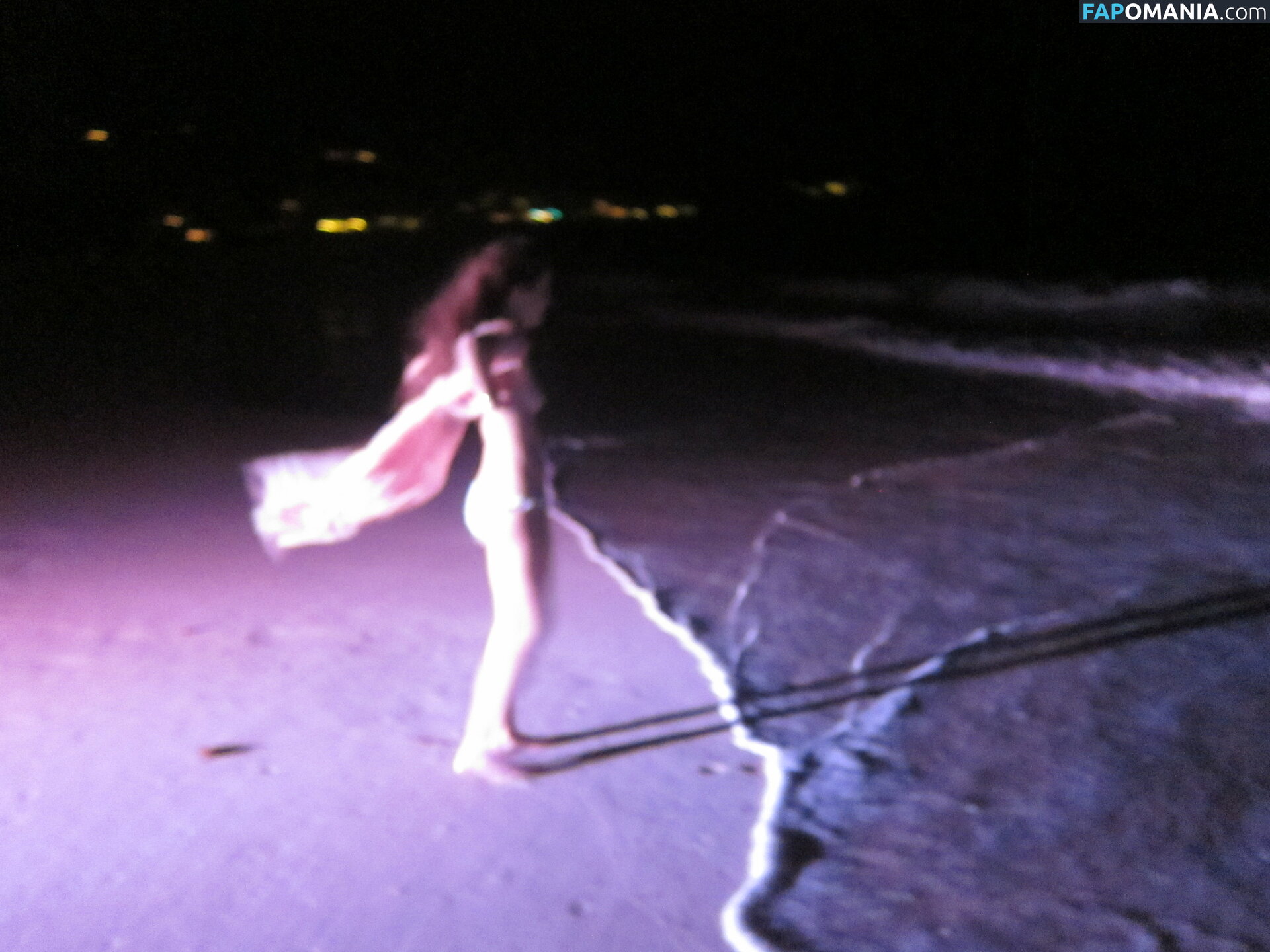 Hailey Gates And Paige Elkington ヌード 流出写真 #58
