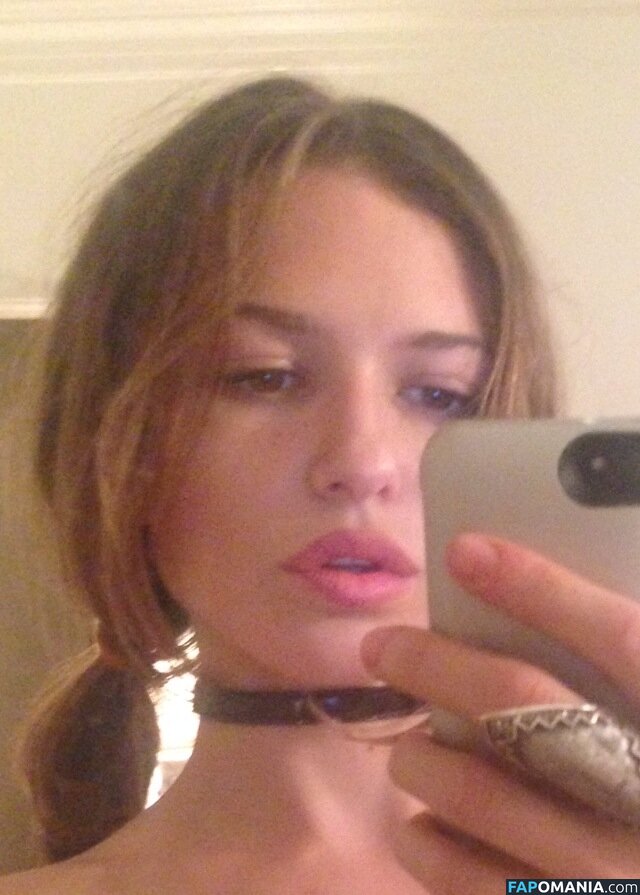 Hailey Gates And Paige Elkington ヌード 流出写真 #101