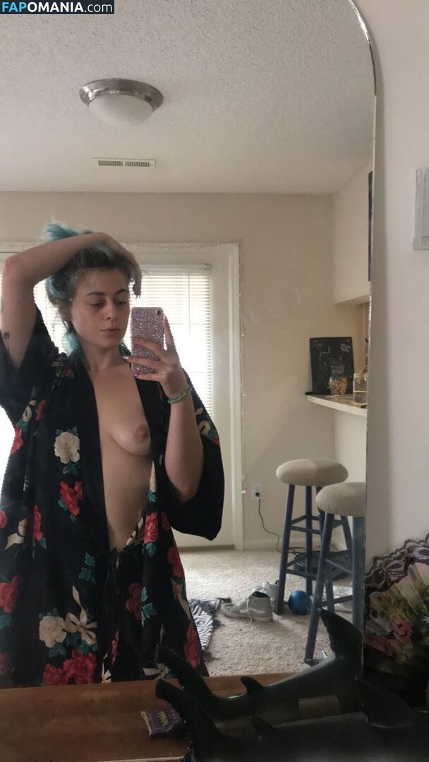 Hannah Schewel ヌード 流出写真 #27